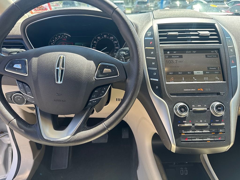 Used 2018 Lincoln MKC Premiere FWD image 11