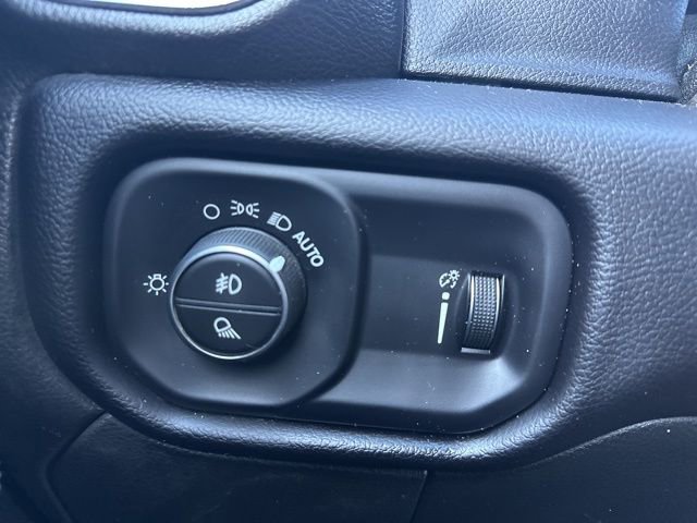 Used 2024 RAM 3500 Big Horn image 25