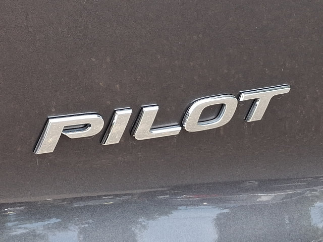 Used 2017 Honda Pilot Touring image 35