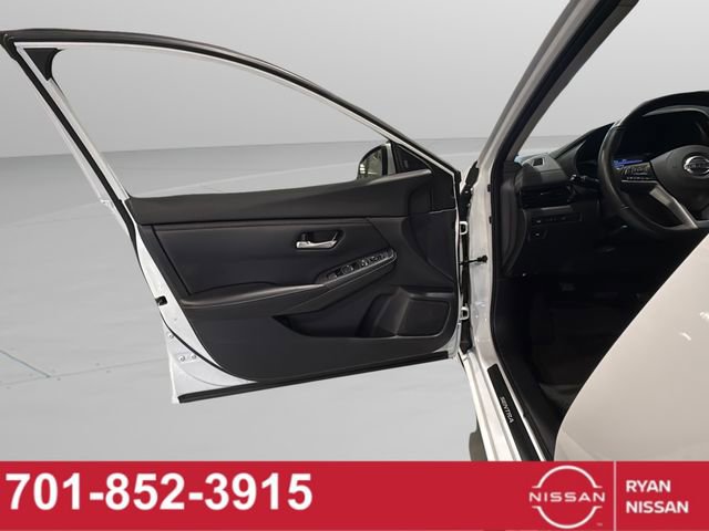 Certified 2022 Nissan Sentra SV image 34