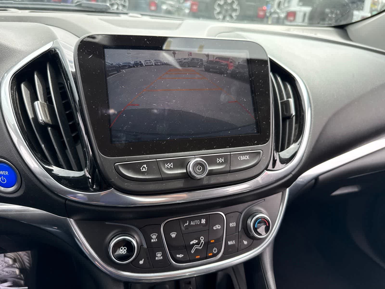 Used 2017 Chevrolet Volt Premier w/ Driver Confidence II Package FWD image 27