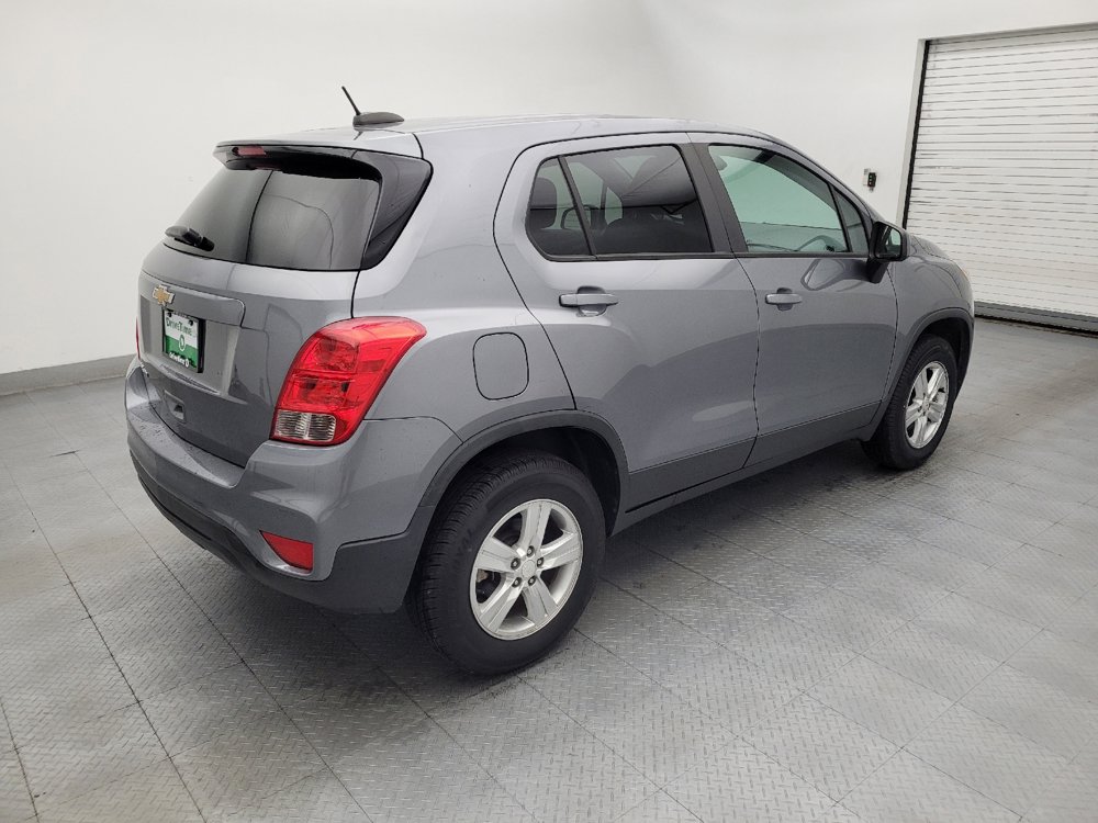 Used 2020 Chevrolet Trax LS w/ Tint and Cruise Package AWD/4WD image 10
