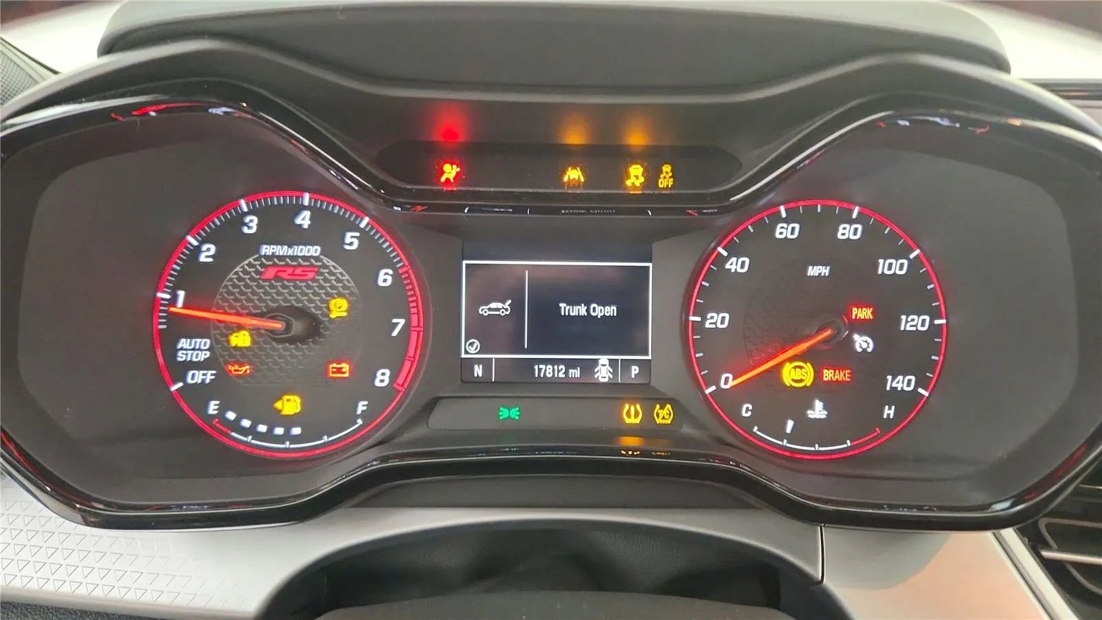 Used 2025 Chevrolet Trax RS w/ Driver Confidence Package FWD image 24