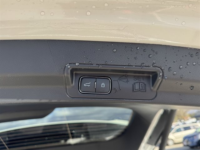 New 2026 Ford Explorer Platinum image 25