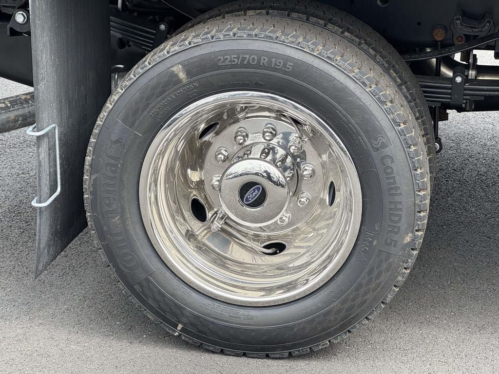 New 2026 Ford F550 4x4 Supercab Super Duty image 9