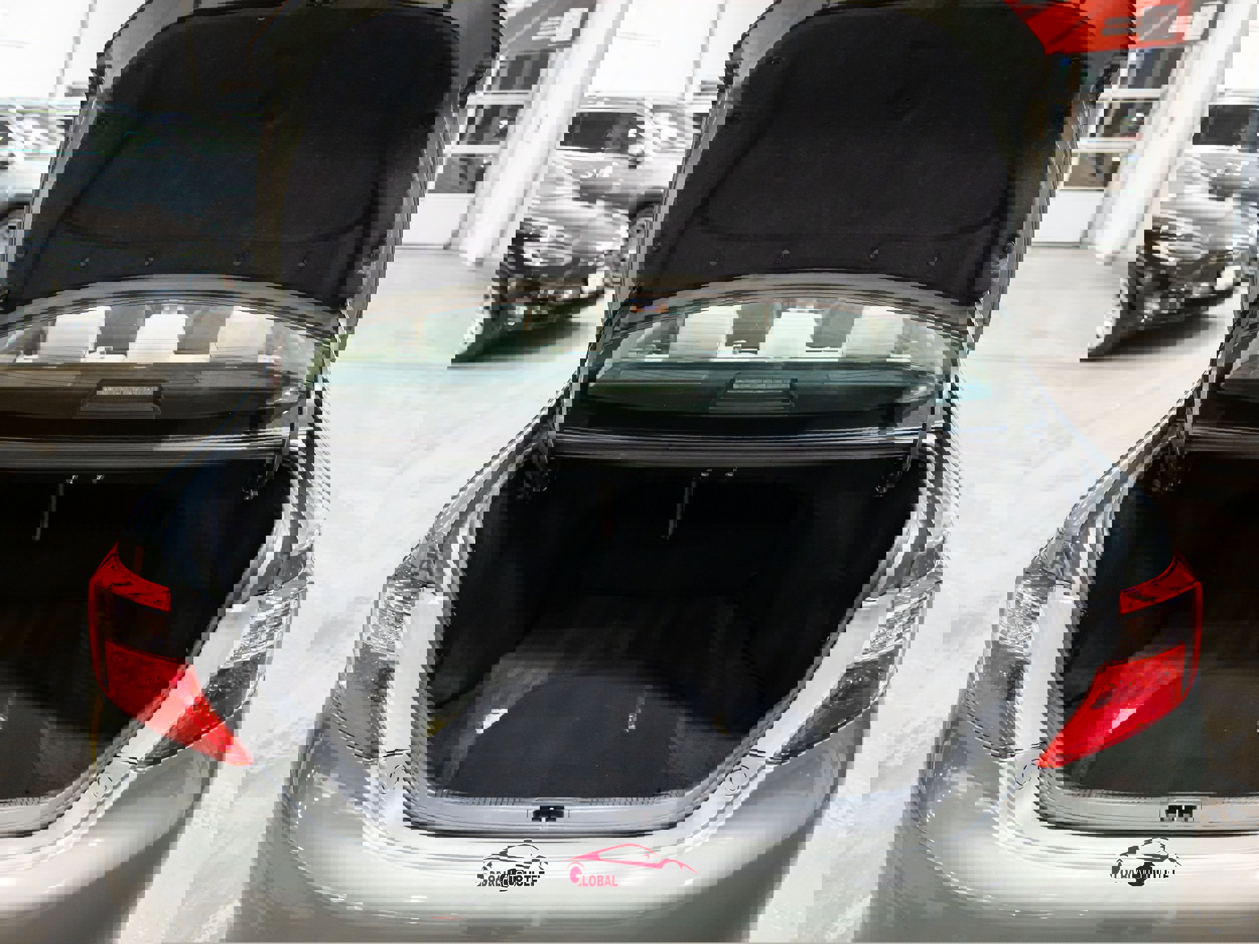 Used 2013 Toyota Camry LE image 43