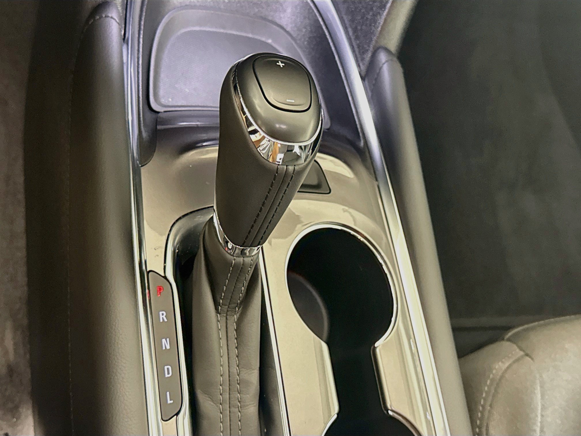 Used 2018 Chevrolet Malibu LT FWD image 17