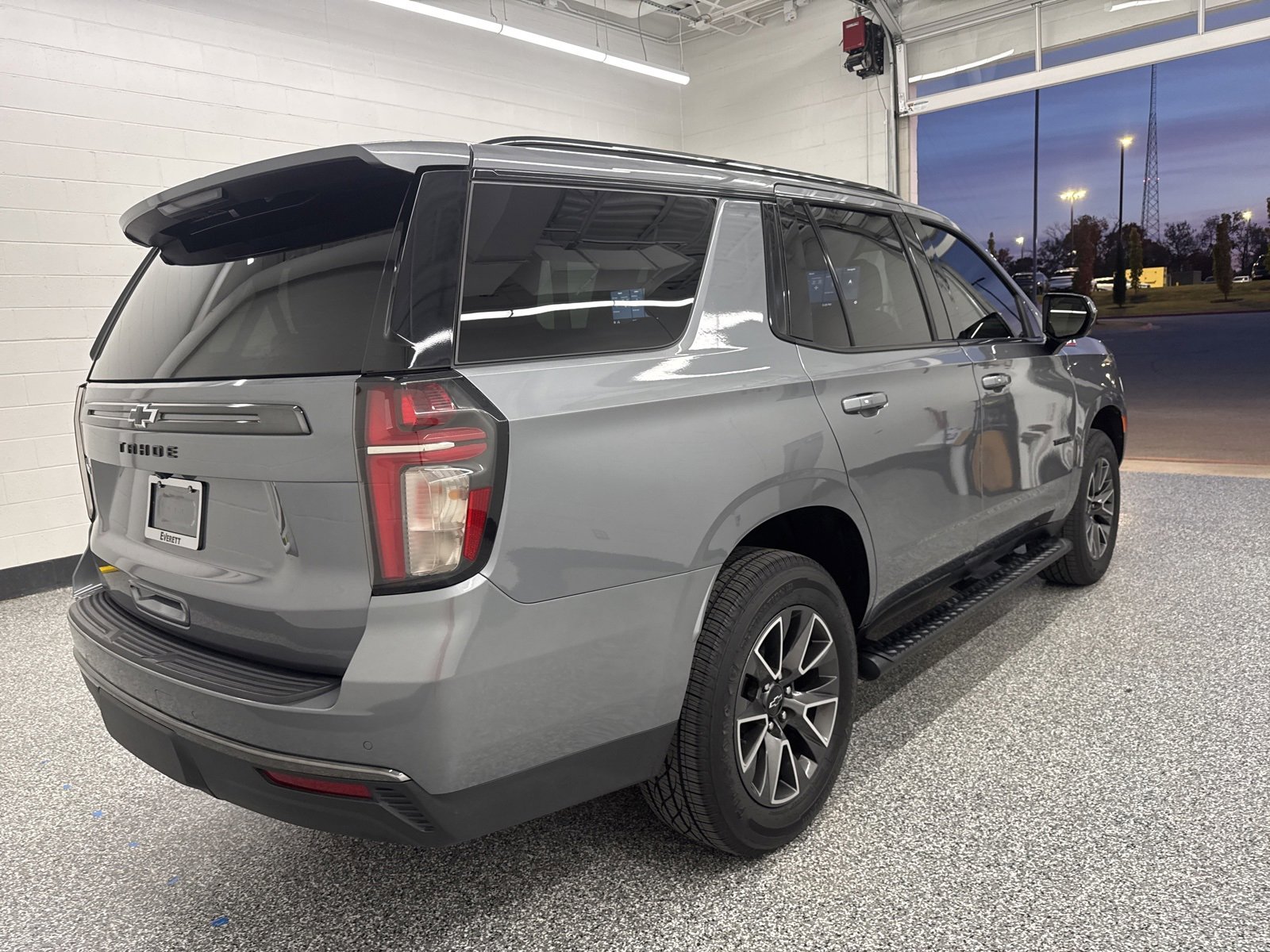 Used 2021 Chevrolet Tahoe Z71 w/ Rear Media and Nav Package image 4