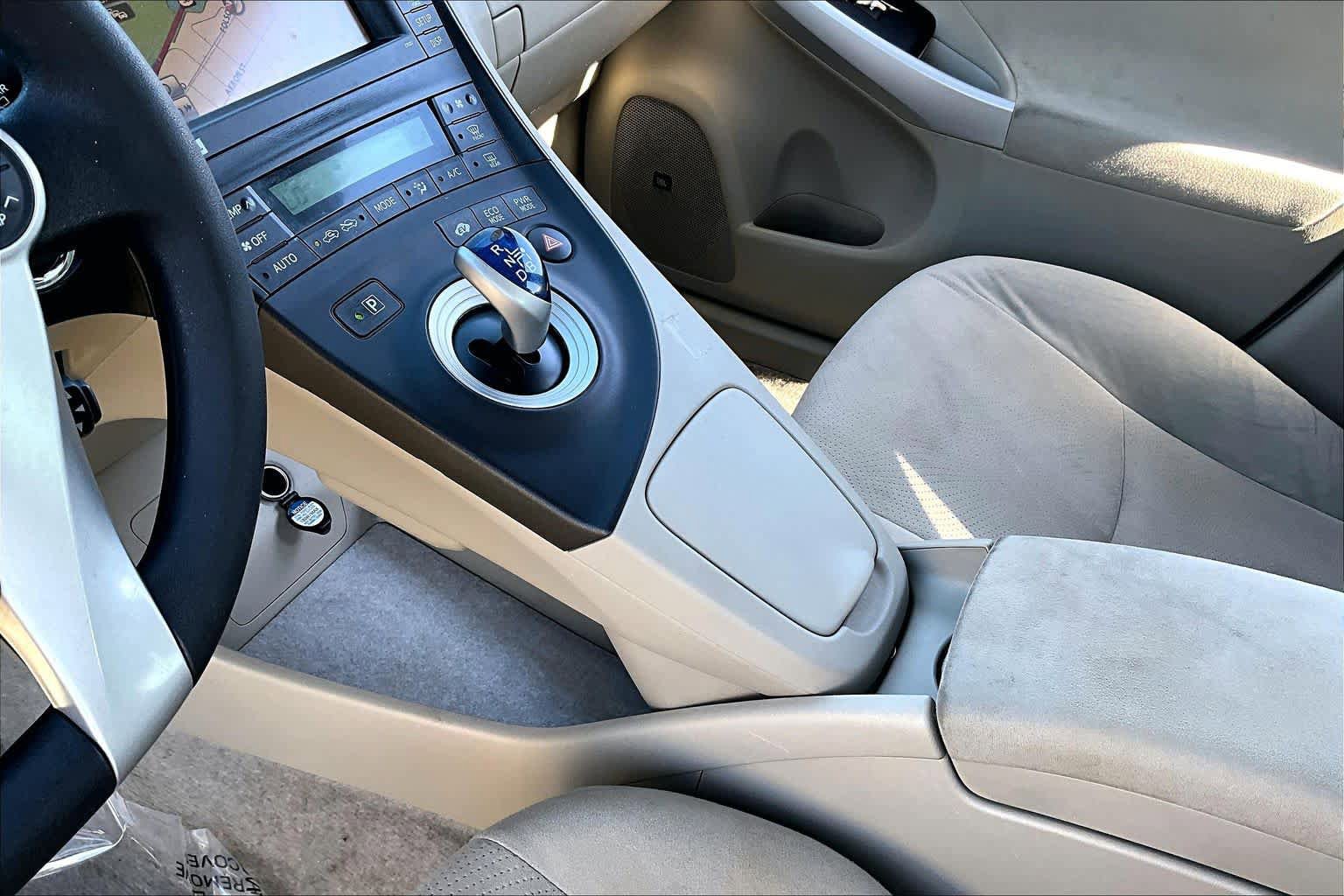 Used 2011 Toyota Prius Three w/ Navigation Pkg FWD image 16