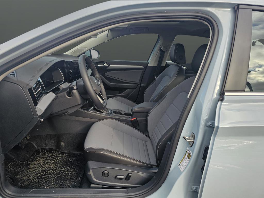 New 2026 Volkswagen Jetta SE image 9