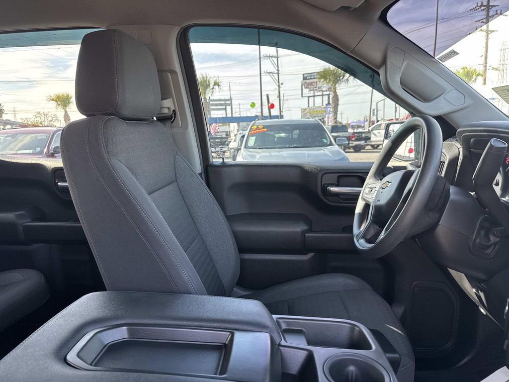 Certified 2024 Chevrolet Silverado 1500 Custom image 11