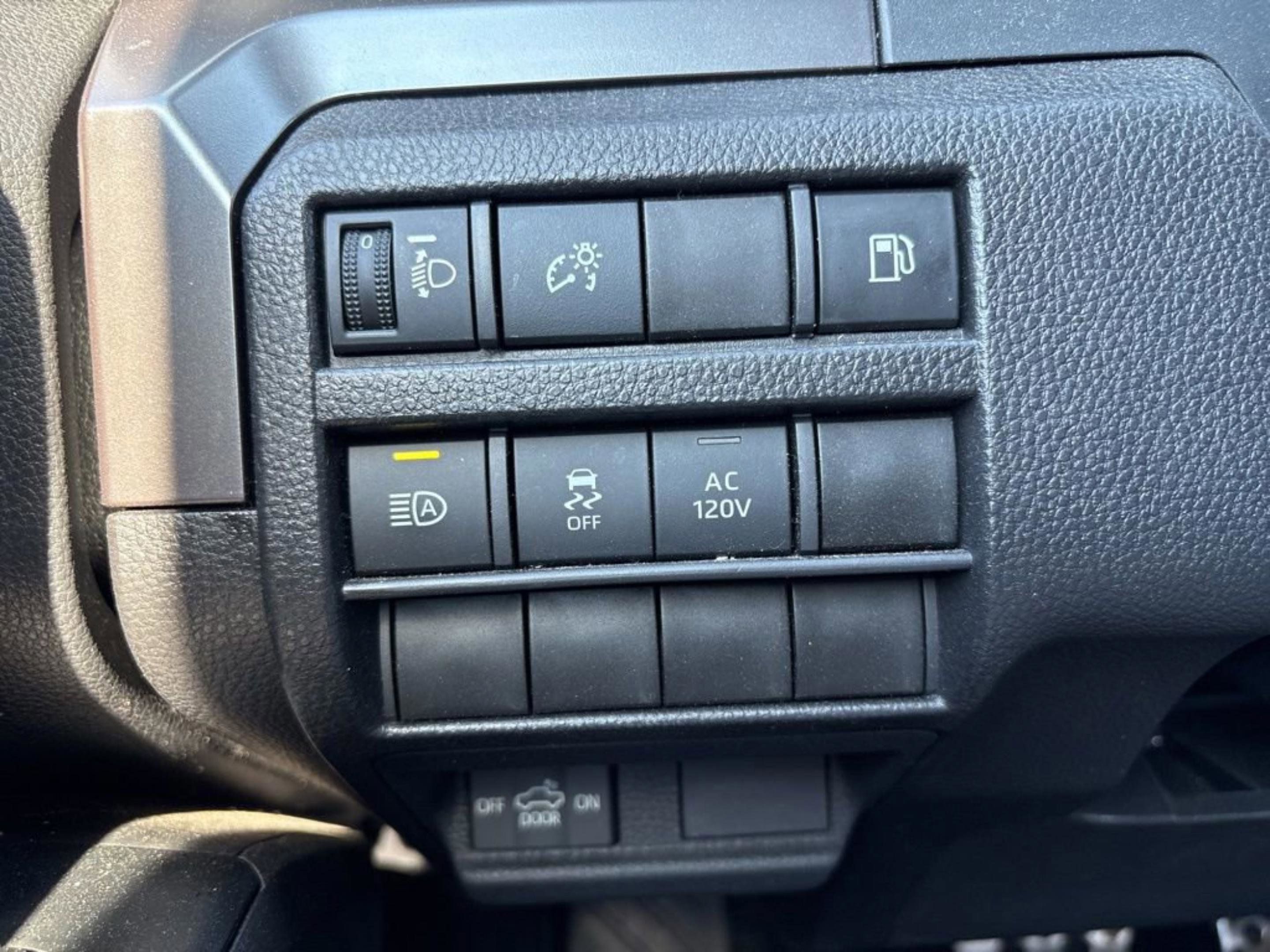 Used 2025 Toyota Tacoma TRD Sport image 24