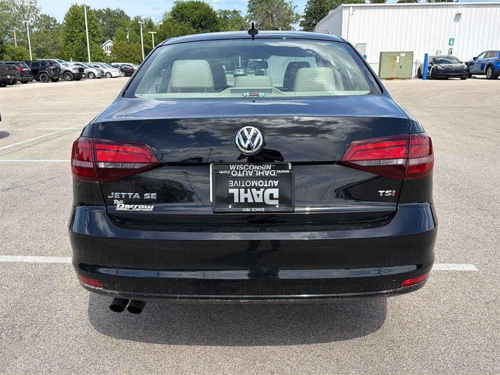 Used 2017 Volkswagen Jetta SE FWD image 15