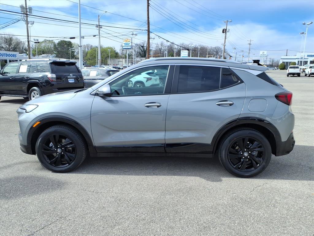 Used 2024 Buick Encore GX Sport Touring image 7
