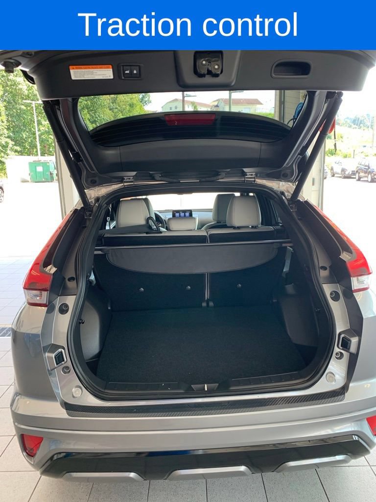 Used 2024 Mitsubishi Eclipse Cross SEL AWD/4WD image 9