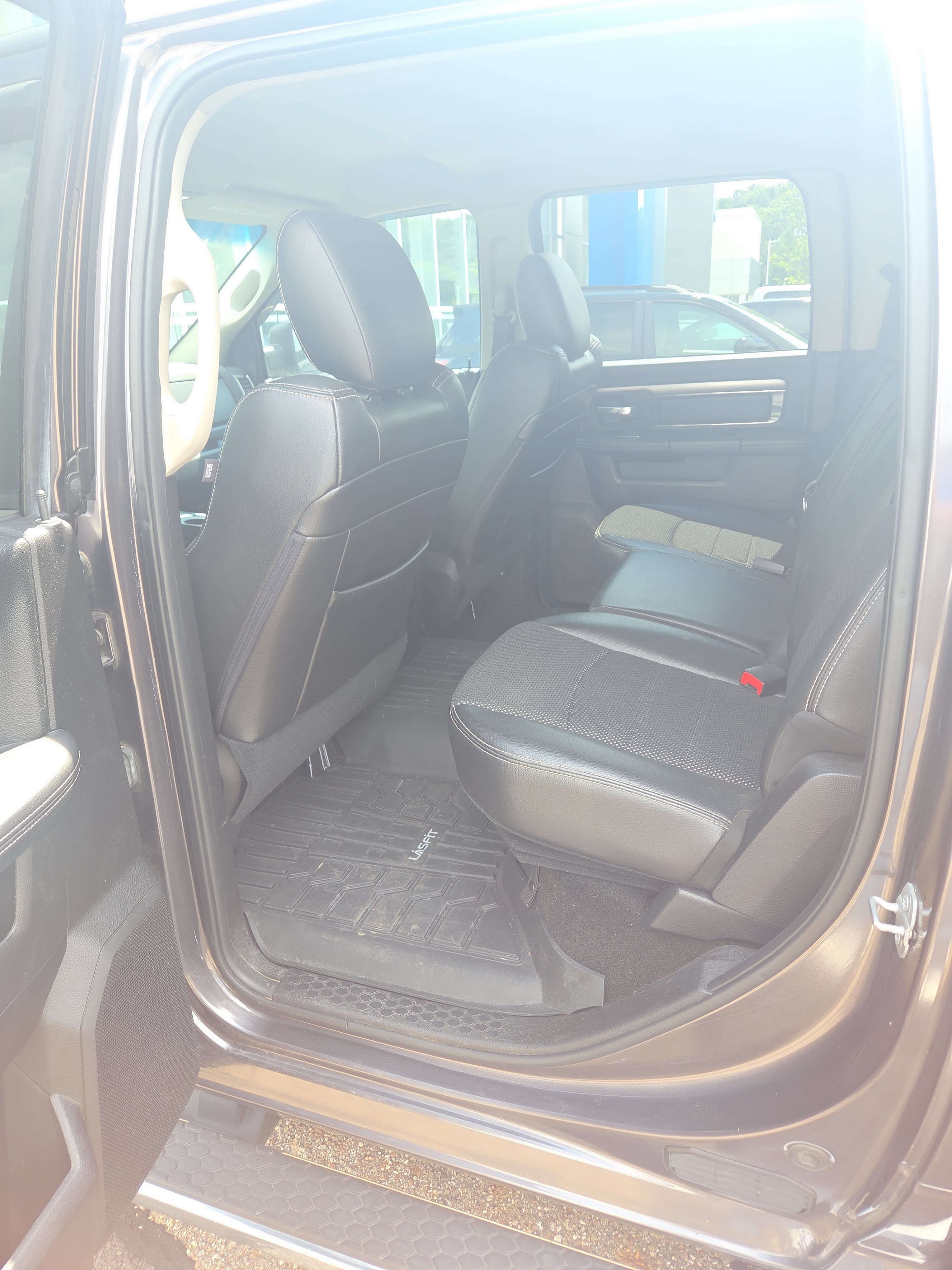 Used 2016 RAM 1500 Sport w/ Convenience Group AWD/4WD image 6