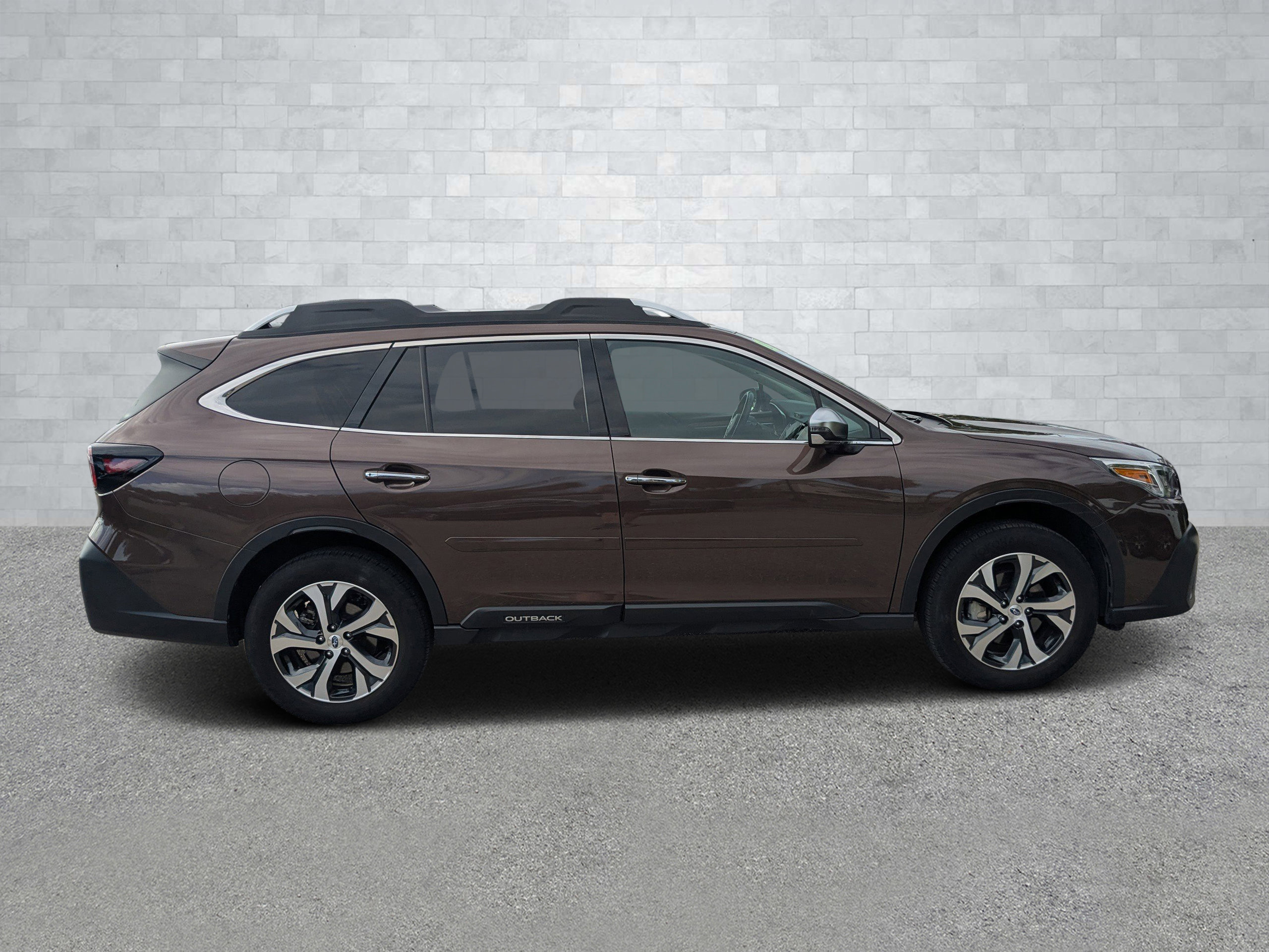 Used 2022 Subaru Outback Touring image 4