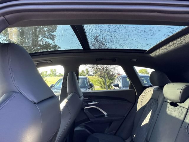 New 2026 Audi SQ5 Premium Plus AWD/4WD image 7