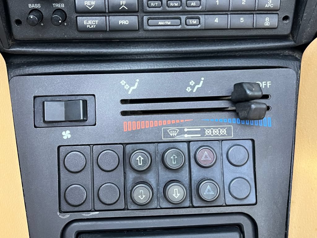 Used 1991 Alfa Romeo Spider Veloce RWD image 11