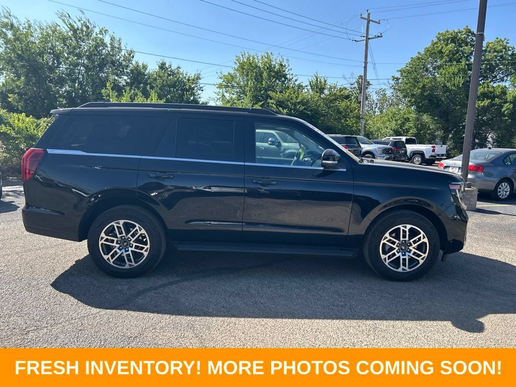 Used 2025 Ford Expedition Active AWD/4WD video 2