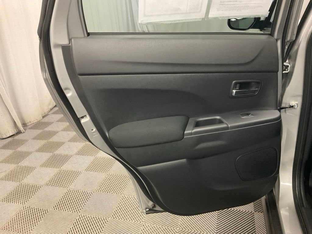Used 2024 Mitsubishi Outlander Sport ES AWD/4WD image 32