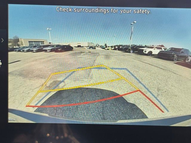 Certified 2025 Hyundai Elantra SEL image 7