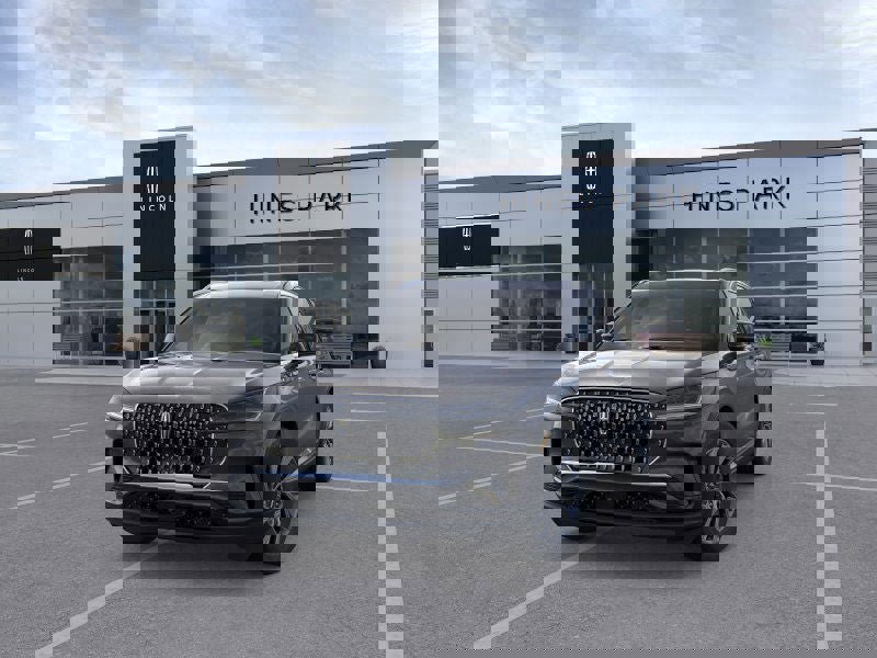 New 2026 Lincoln Aviator AWD image 2