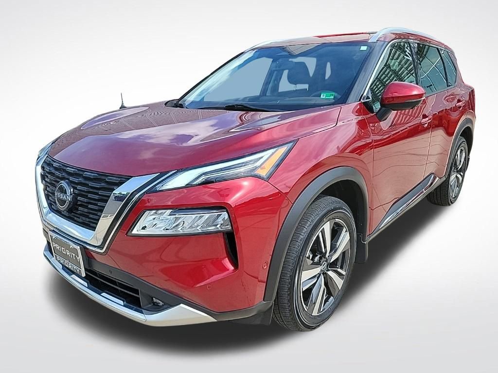 Certified 2022 Nissan Rogue Platinum w/ Head-Up Display Package
