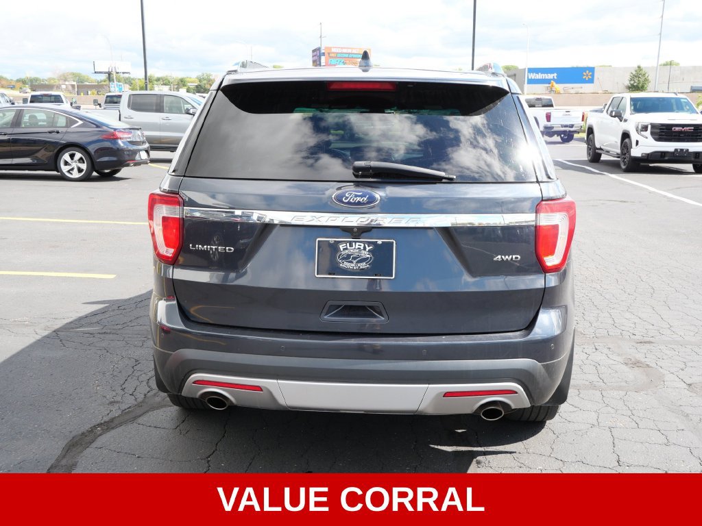 Used 2017 Ford Explorer Limited w/ Equipment Group 301A AWD/4WD image 6
