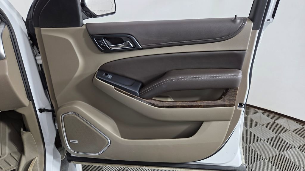 Used 2018 Chevrolet Tahoe LT w/ LT Signature Package AWD/4WD image 34