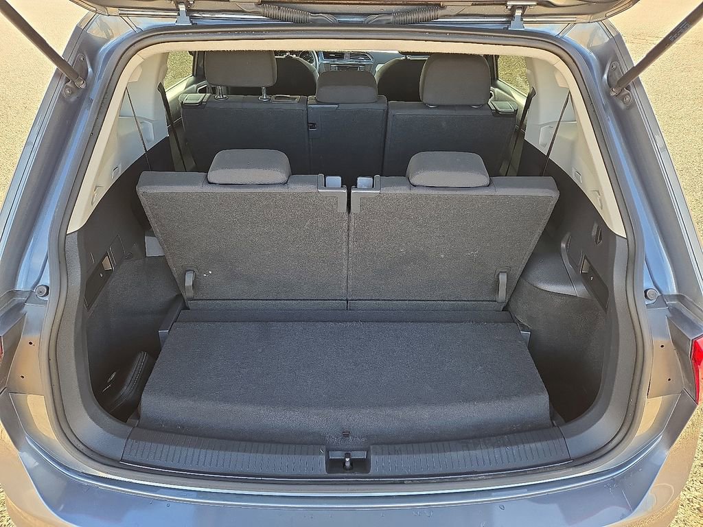 Used 2020 Volkswagen Tiguan S image 13