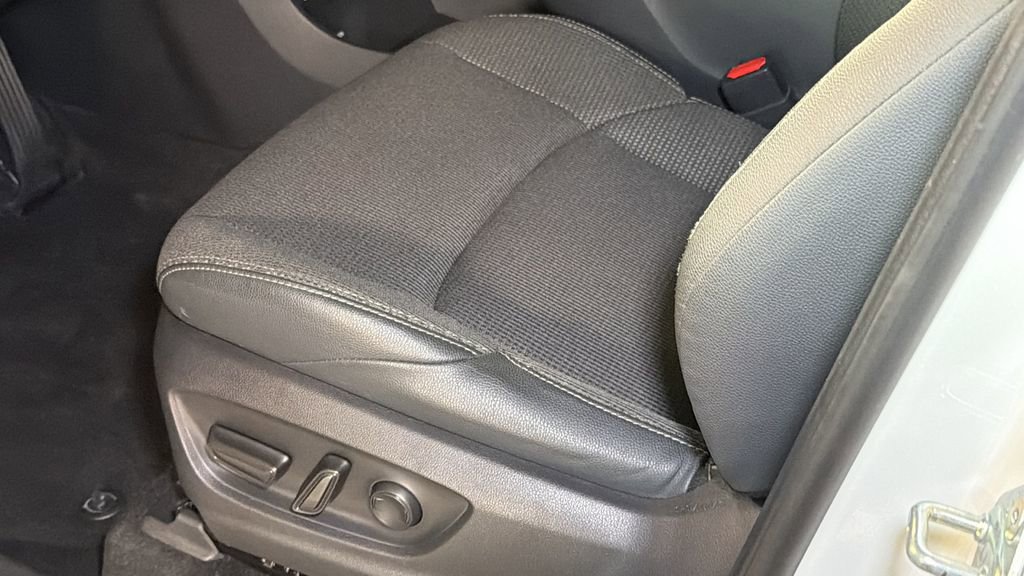 Used 2025 Toyota bZ4X AWD w/ Weather Package image 21