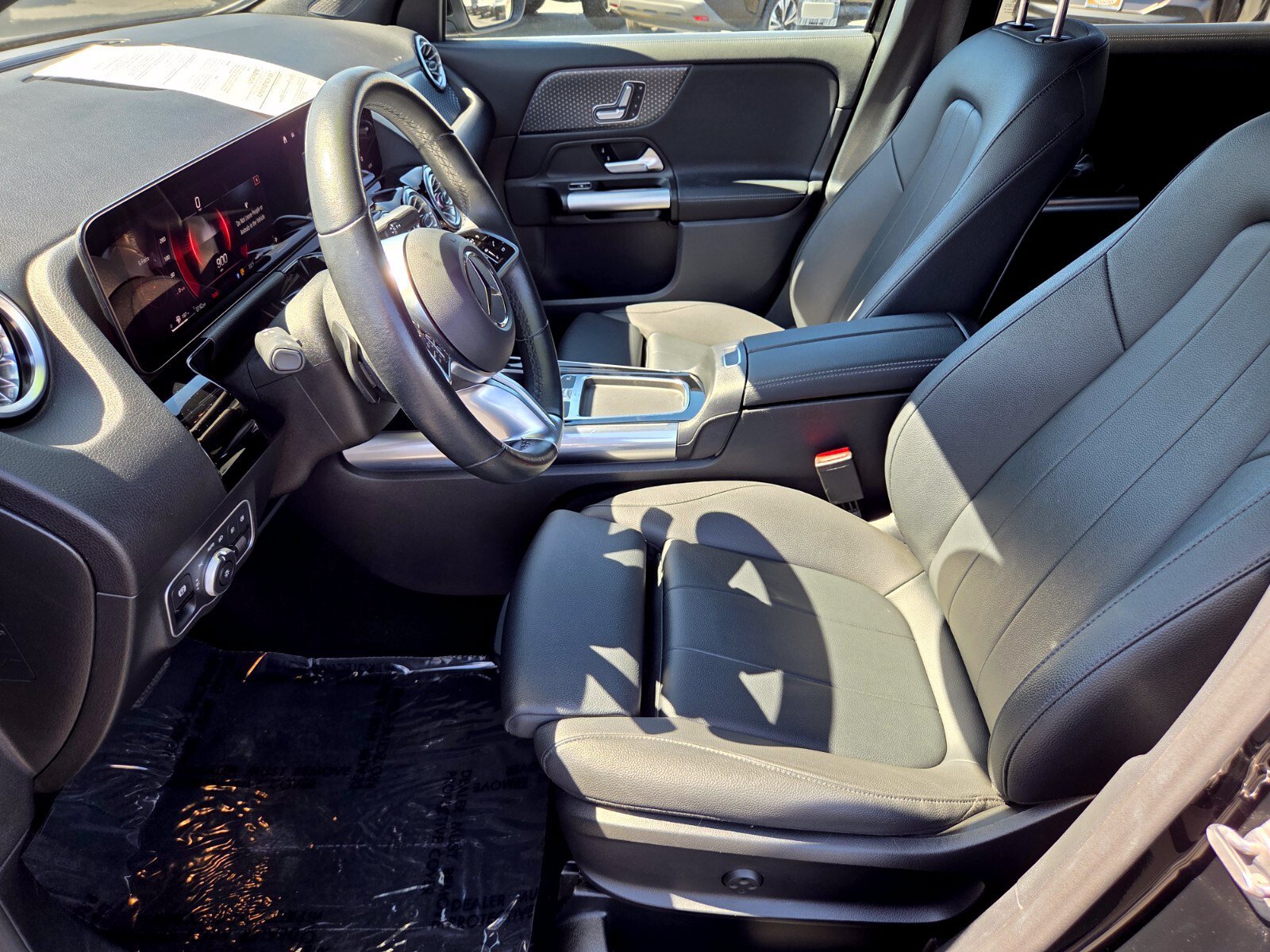 Used 2025 Mercedes-Benz GLA 250 image 10