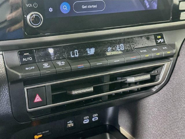 Certified 2025 Toyota Camry LE FWD image 19