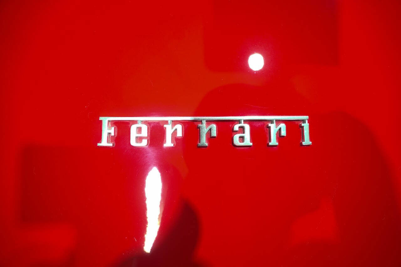 Used 2013 Ferrari California image 36