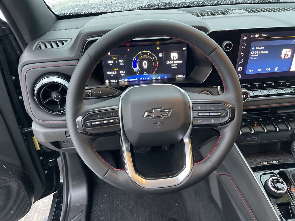 Used 2024 Chevrolet Colorado Z71 w/ Z71 Convenience Package 2 image 16