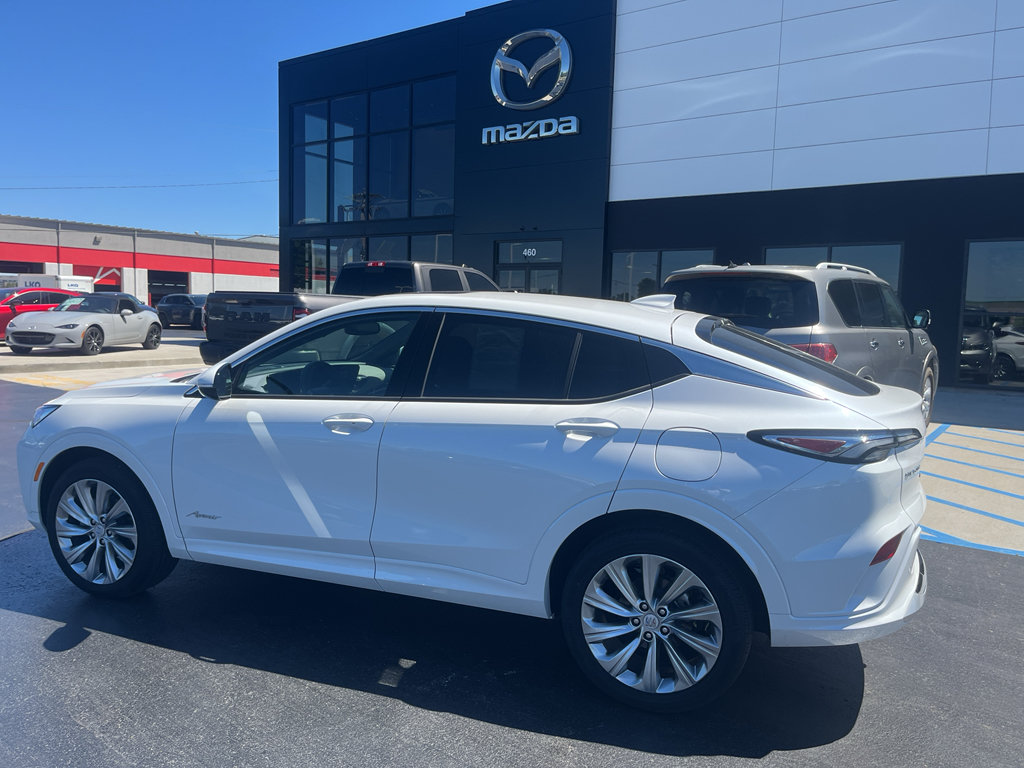 Used 2025 Buick Envista Avenir FWD image 3