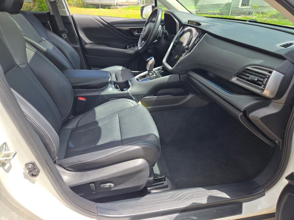 Used 2021 Subaru Outback Limited AWD/4WD image 7