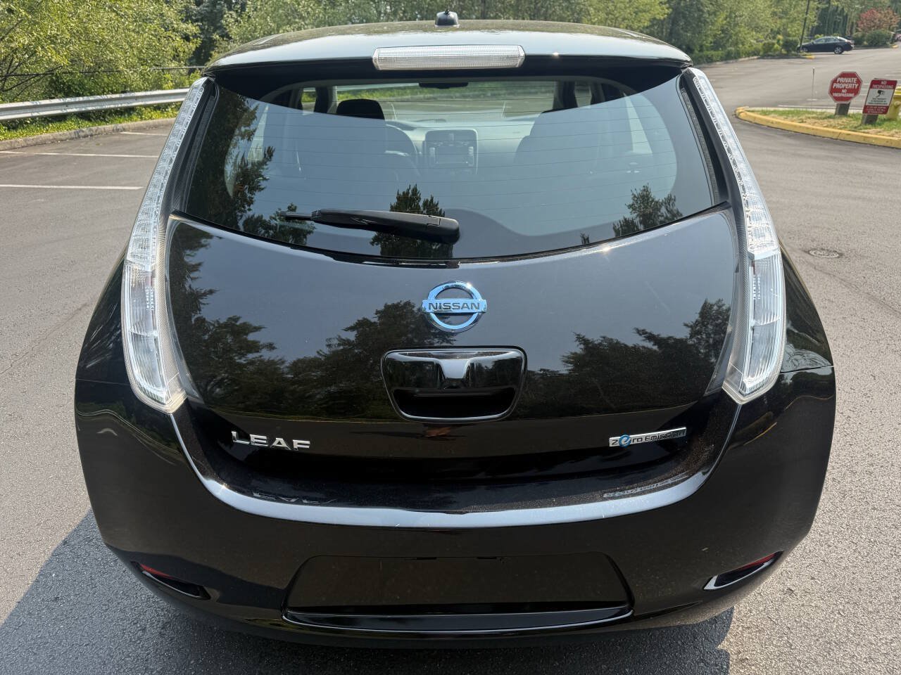 Used 2016 Nissan Leaf SV FWD image 6