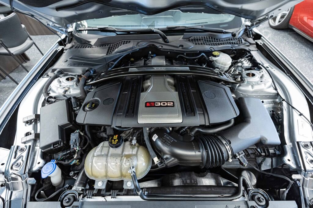 Used 2020 Ford Mustang GT w/ Equipment Group 301A RWD image 15