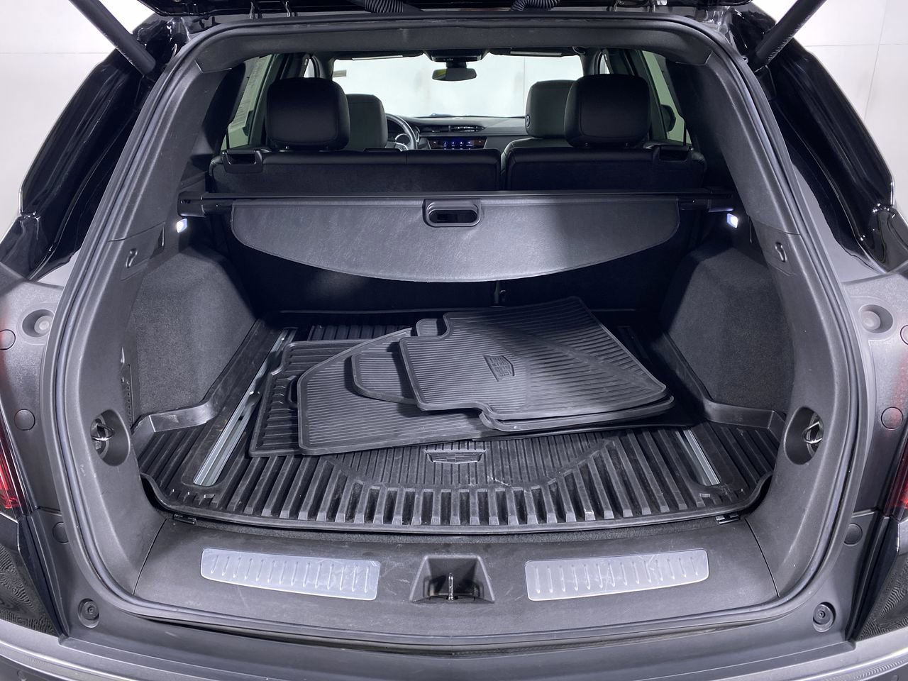 Certified 2023 Cadillac XT5 Premium Luxury AWD/4WD image 28