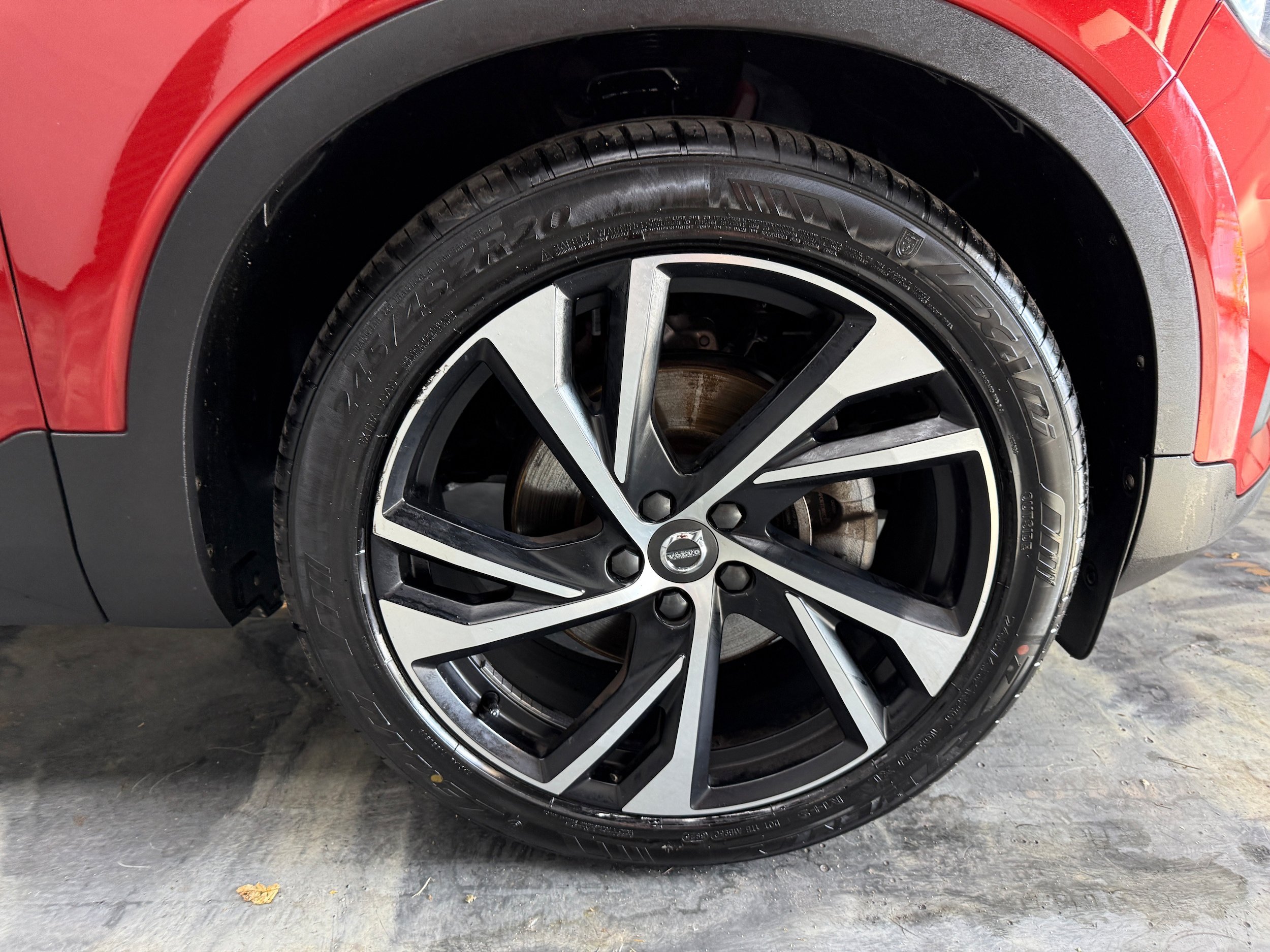 Used 2021 Volvo XC40 T5 R-Design AWD/4WD image 23
