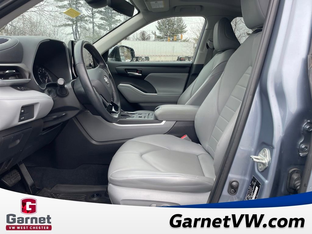 Used 2020 Toyota Highlander XLE image 10