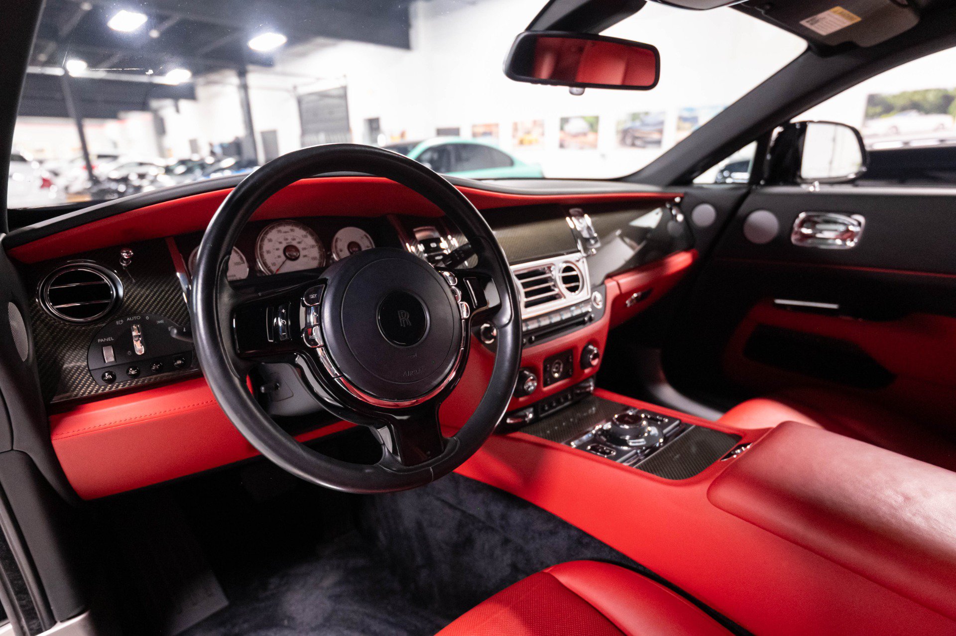 Used 2016 Rolls-Royce Wraith RWD image 9