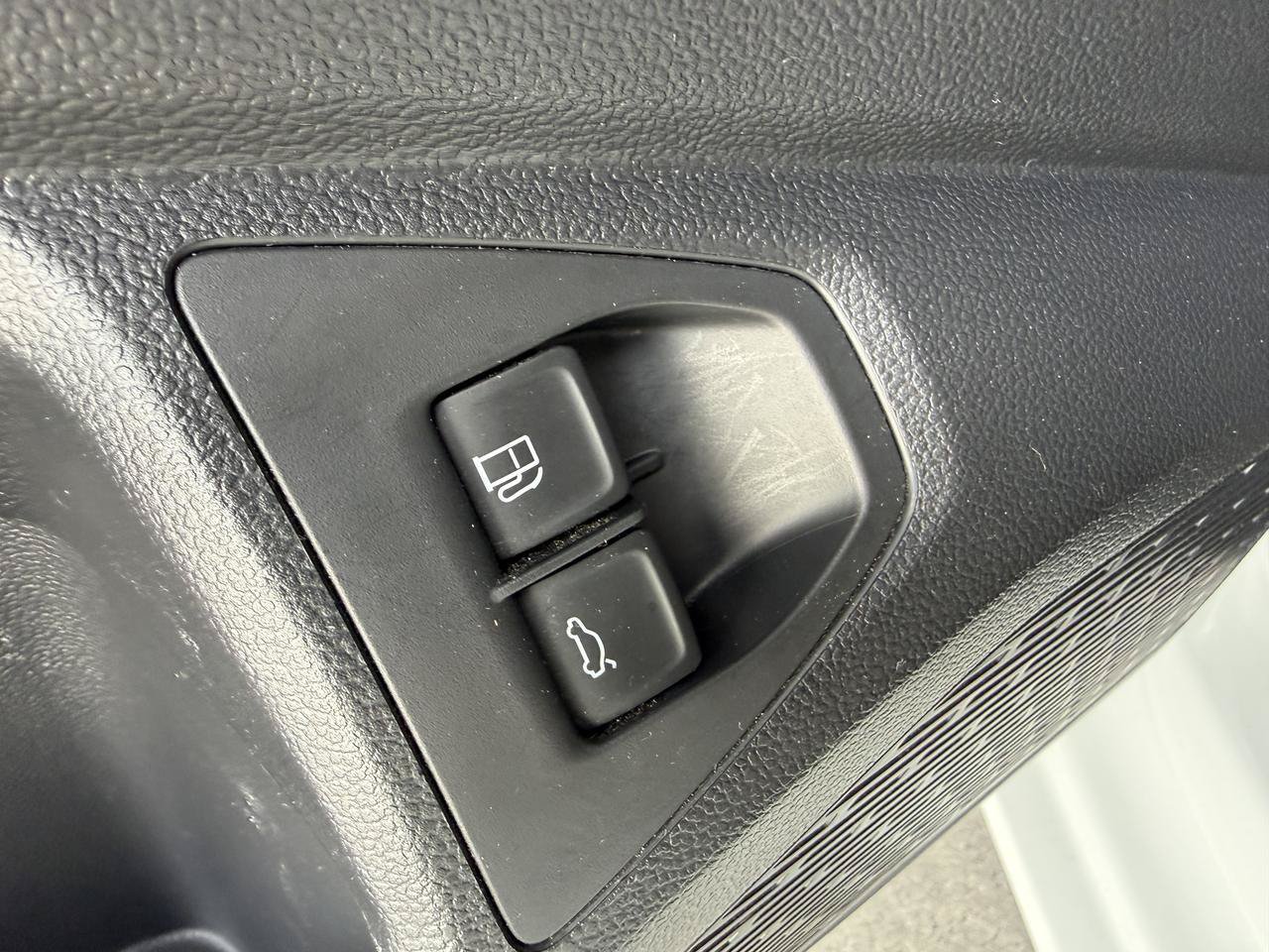 Used 2021 Volkswagen Jetta R-Line FWD image 13