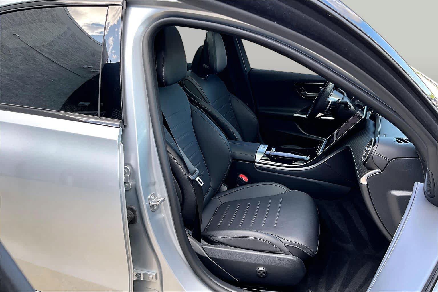 Used 2024 Mercedes-Benz C 300 4MATIC Sedan w/ AMG Line w/ Night Package image 9