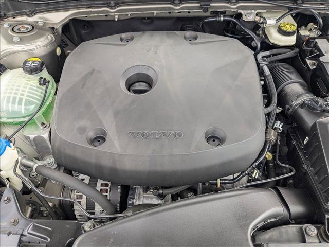 Used 2021 Volvo XC40 T5 Inscription image 22