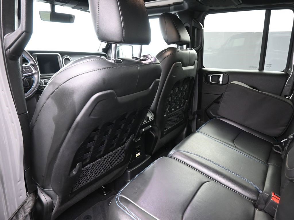 Used 2022 Jeep Wrangler Unlimited Rubicon 4xe image 10
