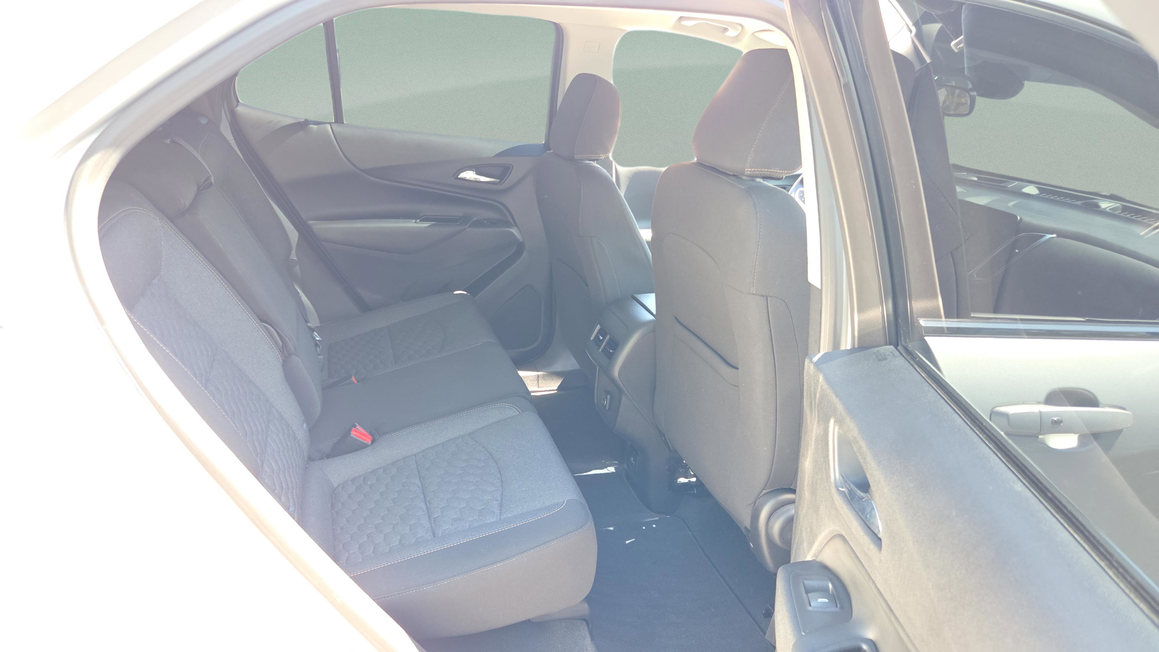 Used 2020 Chevrolet Equinox LT FWD image 14