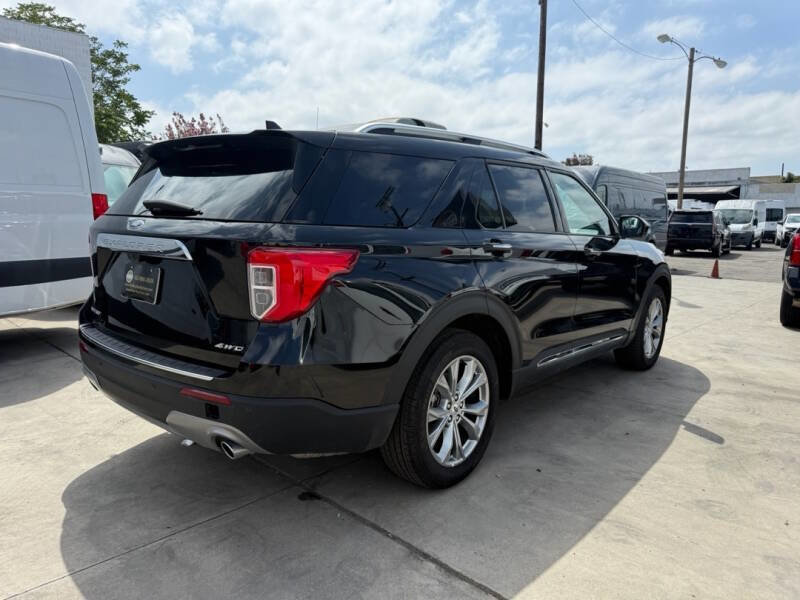 Used 2023 Ford Explorer Limited image 6